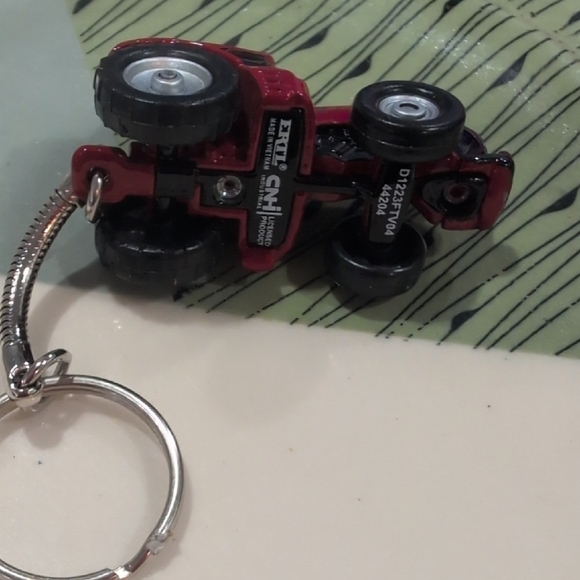 Red Tractor Keychain - Picture 6 of 6